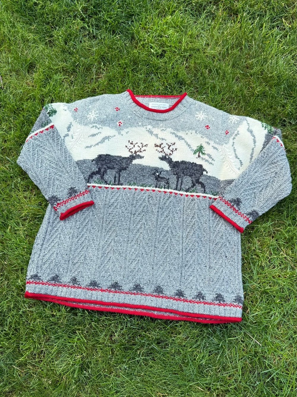 Vintage Jones New York Wool Moose Sweater Gray Red Trim XL Cozy Cabincore